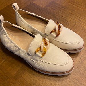 VIONIC Cynthia Loafers (8.5)